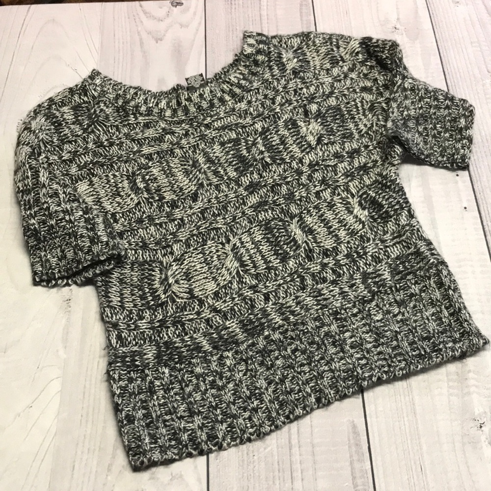 ✅Host Pick✅ Rue 21 Sweater, Small - Picture 3 of 5